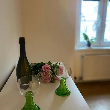Flat In The House & Dog Friendly Praha